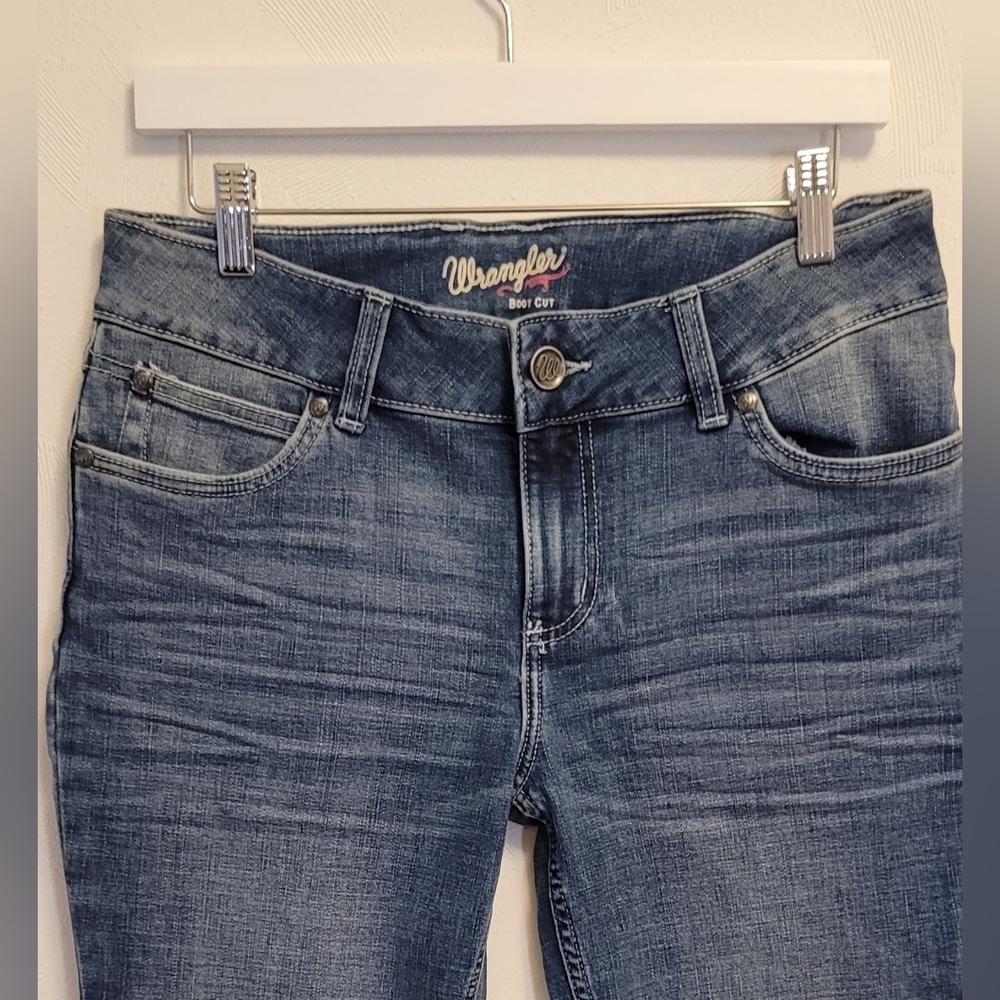 Stylish Blue Boot Cut Women's Jeans - Picture 5 of 10